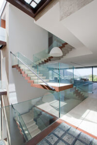 Escada metálica com vidro Açovip